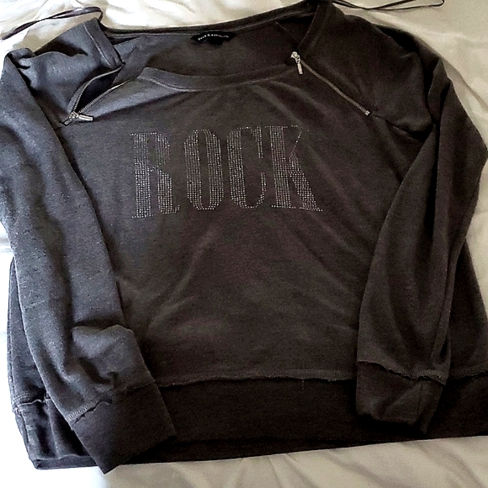 Women's Rock & Republic sweatshirt